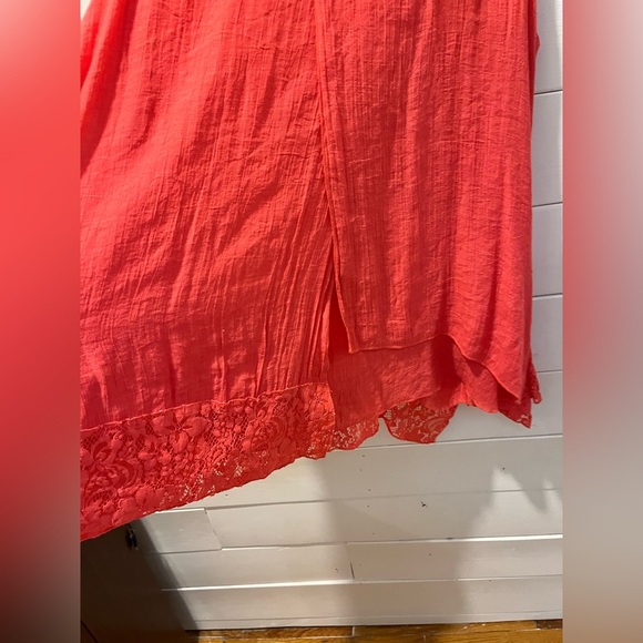 CLAIRE FRANCE – Sleeveless Coral Tunic Top with Lace Trim (Size 2X) - Picture 9 of 9